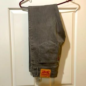 Lightly used Levi’s 511 slim fit flex jeans